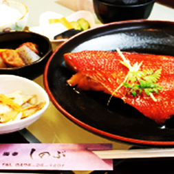 金目鯛の煮つけ定食　1554円
